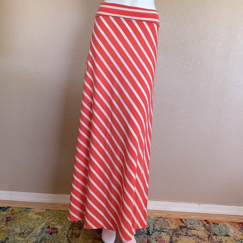COPY - Target Mossimo Supply Co. Peach 🍑 & Cream Maxi Skirt Large L